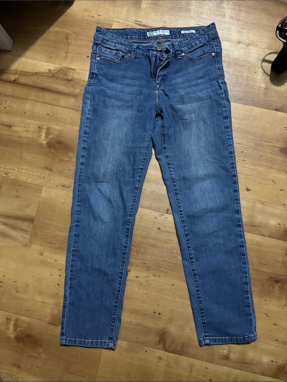 Anne Klein Straight-Leg Stretch Jeans in Blue